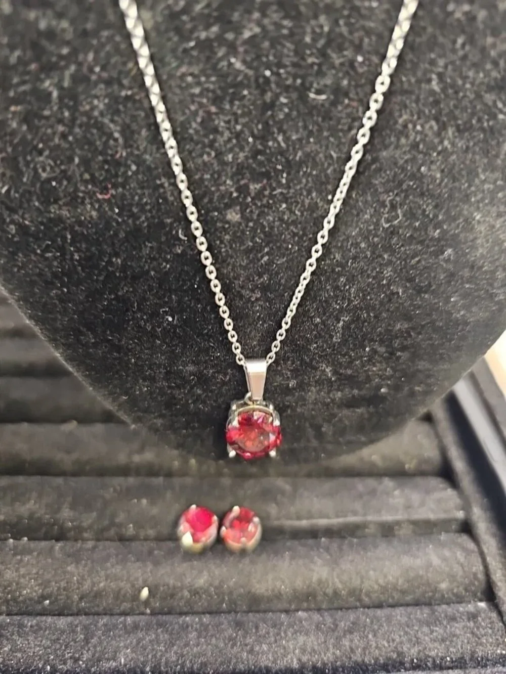 Necklace & Earrings Set 18inch Rolo Chain Stainless Steel Pierced Studs Red...